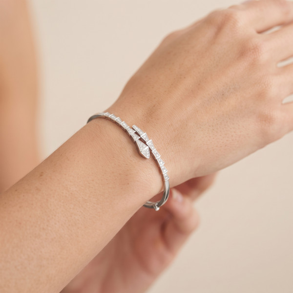 Nova Geometric Diamond Pattern Bangle