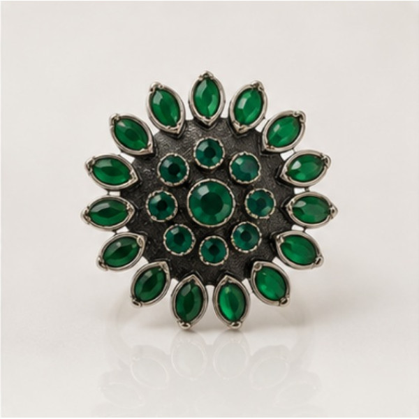 Emerald Antique Silver Phoolkari Ring