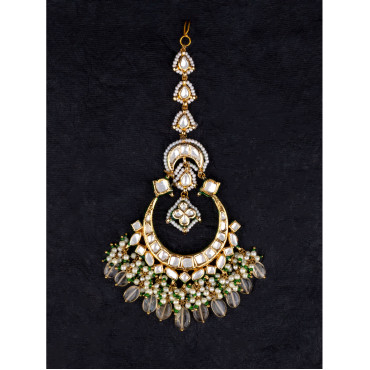 Kundan Green Maang Tikka